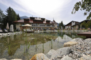 Отель Wellnesshotel Schönruh - Adults only  Зеефельд